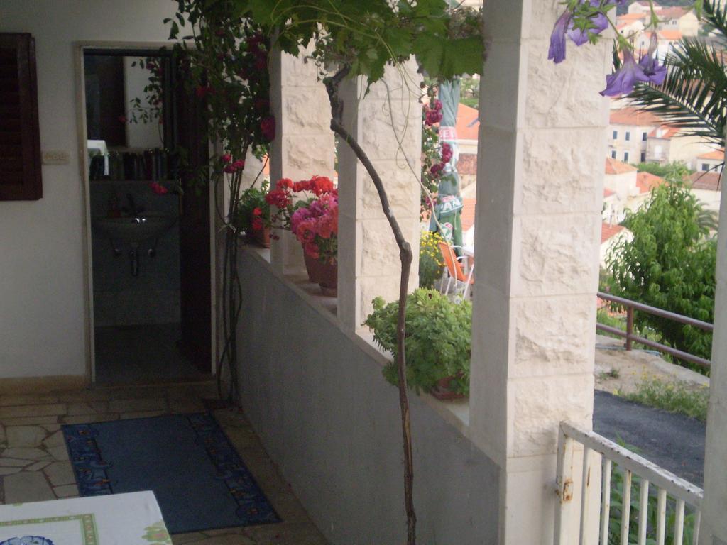 Apartments Nikola Pucisca Dış mekan fotoğraf