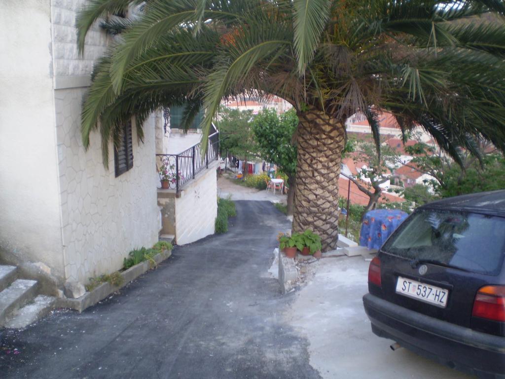 Apartments Nikola Pucisca Dış mekan fotoğraf
