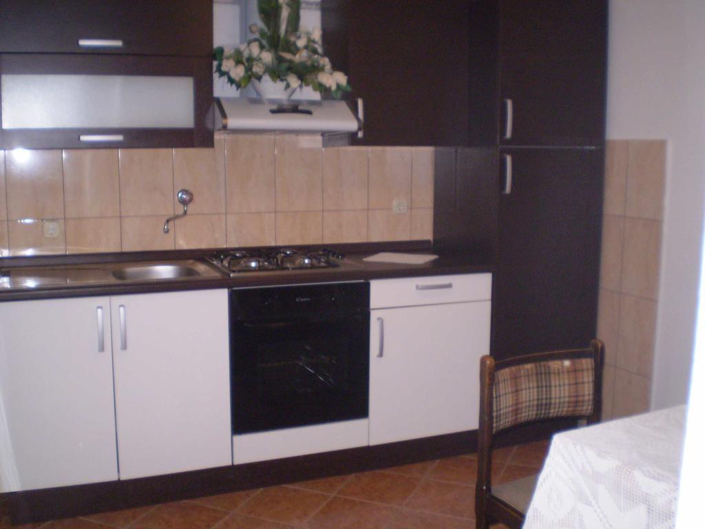 Apartments Nikola Pucisca Dış mekan fotoğraf