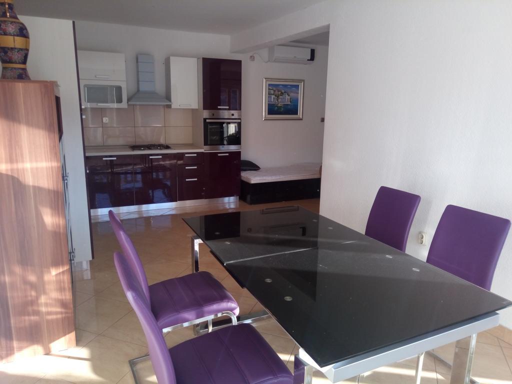 Apartments Nikola Pucisca Dış mekan fotoğraf