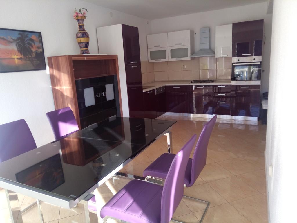 Apartments Nikola Pucisca Dış mekan fotoğraf