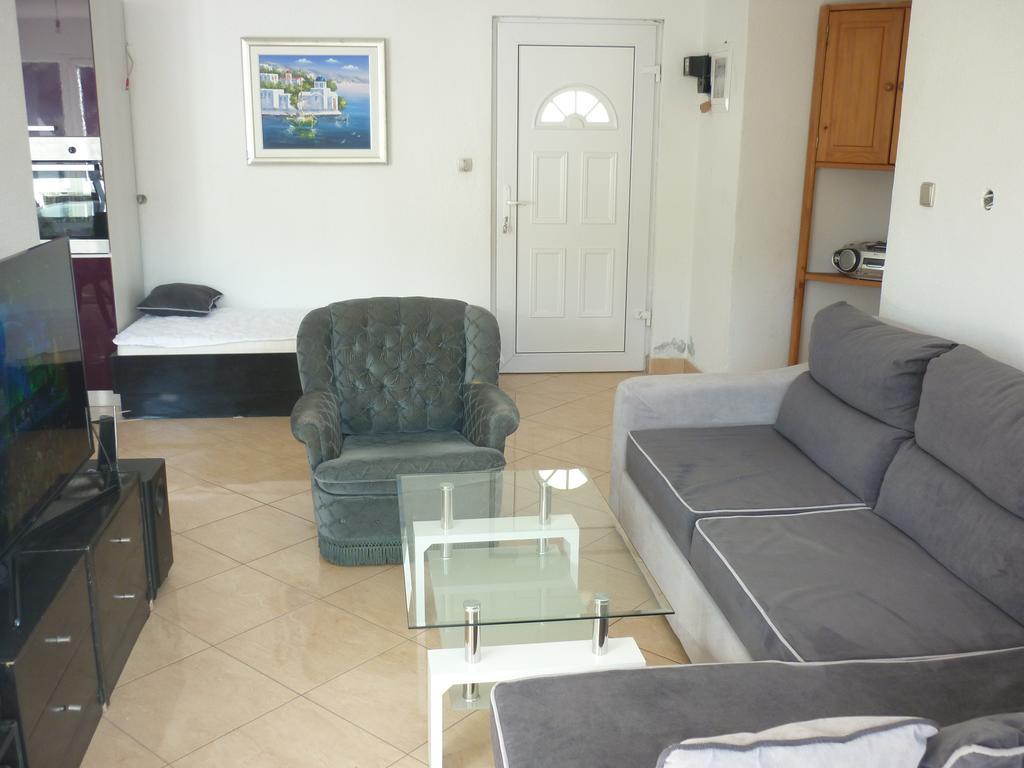 Apartments Nikola Pucisca Dış mekan fotoğraf